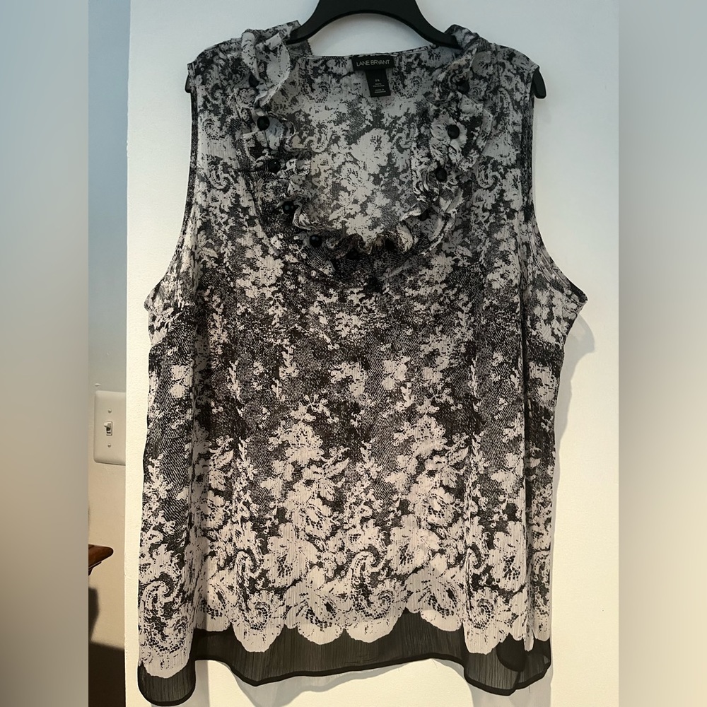 Women’s Lane Bryant Size 26 Black & White Dressy Tank